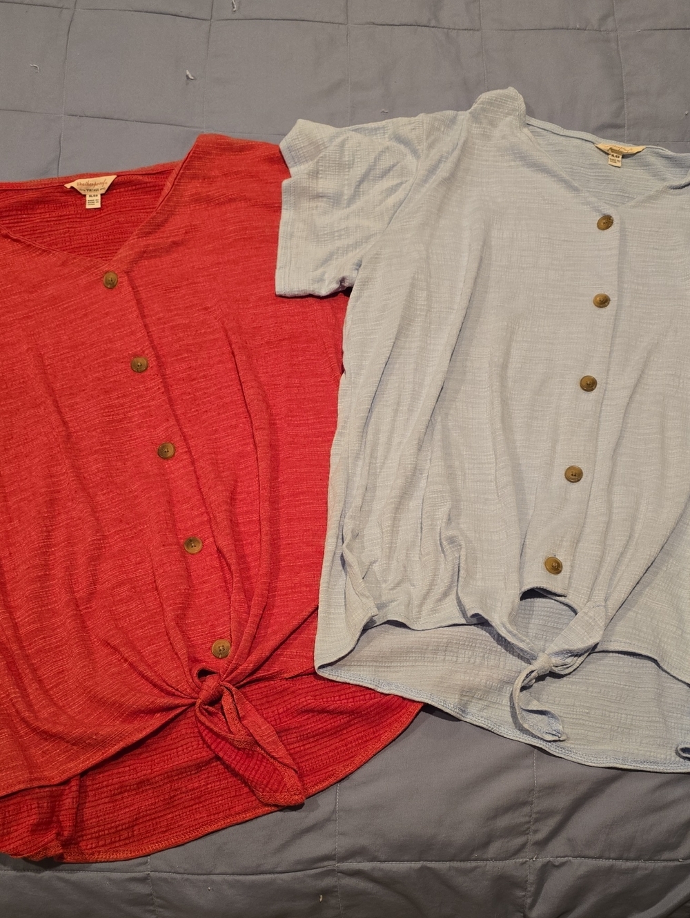 Vintage Red and Light Blue Button-Front Knot Short Sleeve Tops (2)